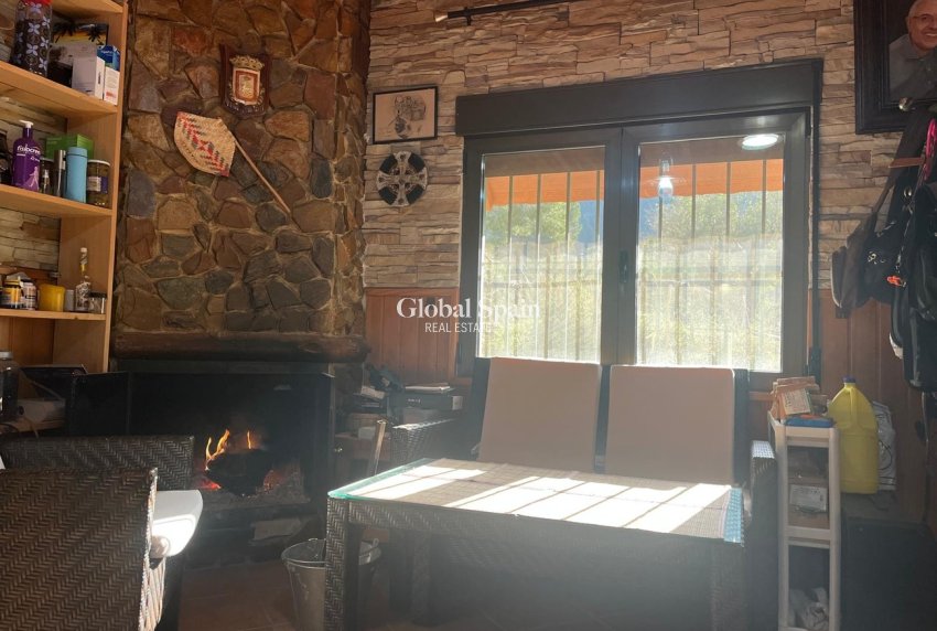 Resale - HOUSE -
GEA Y TRUYOLS - Sierra de Columbares Natural Park