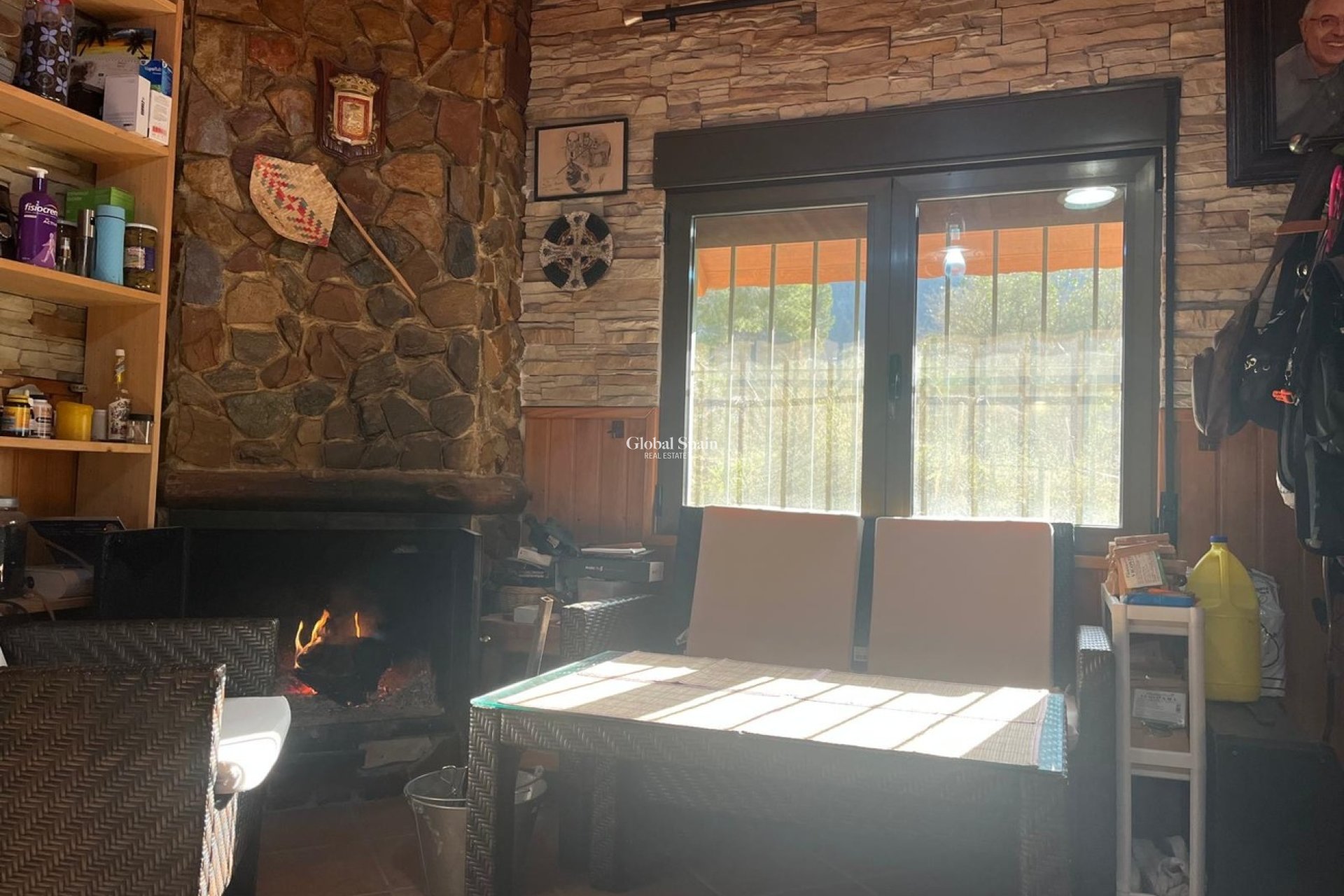 Resale - HOUSE -
GEA Y TRUYOLS - Sierra de Columbares Natural Park