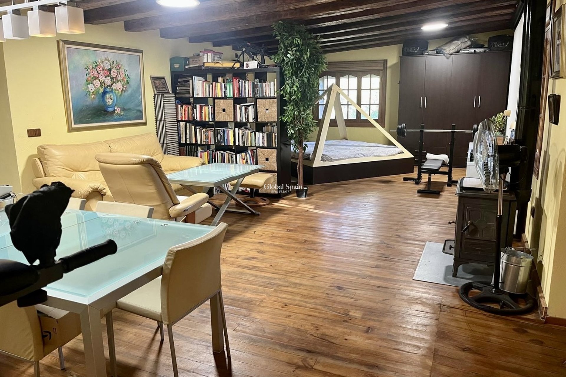 Resale - HOUSE -
GEA Y TRUYOLS - Sierra de Columbares Natural Park