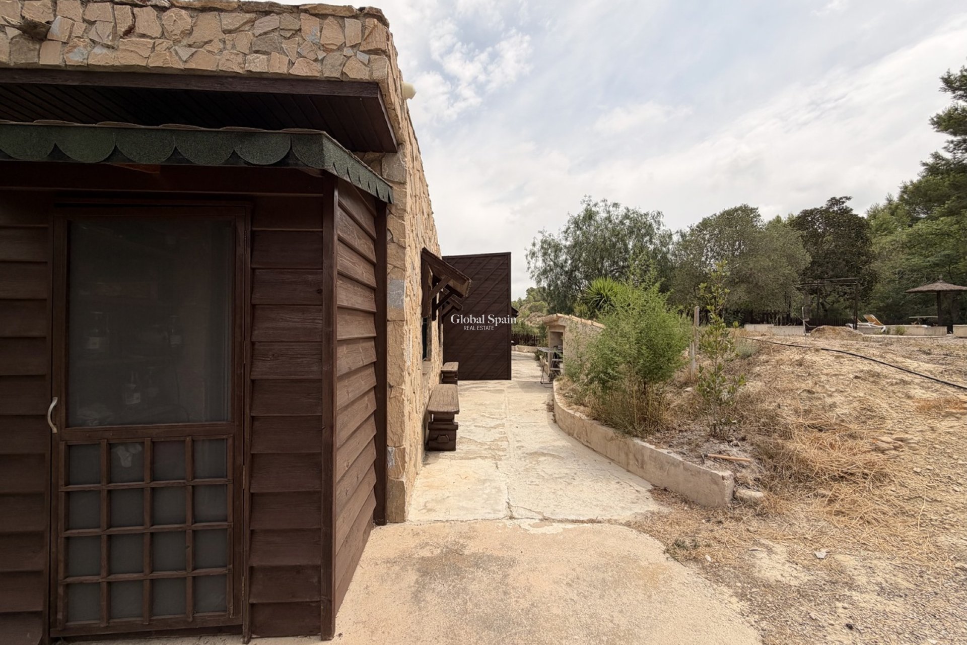 Resale - HOUSE -
GEA Y TRUYOLS - Sierra de Columbares Natural Park