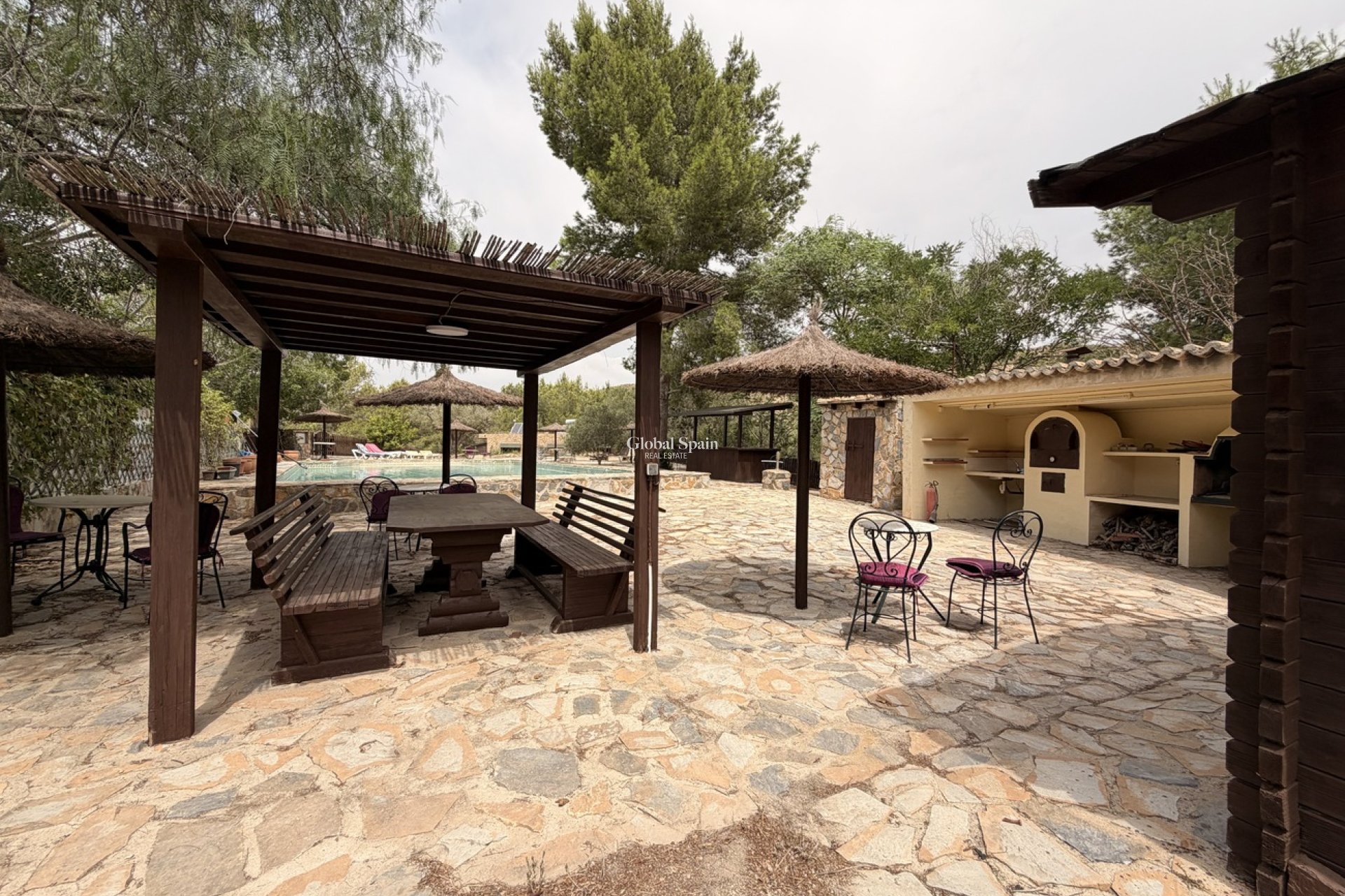 Resale - HOUSE -
GEA Y TRUYOLS - Sierra de Columbares Natural Park