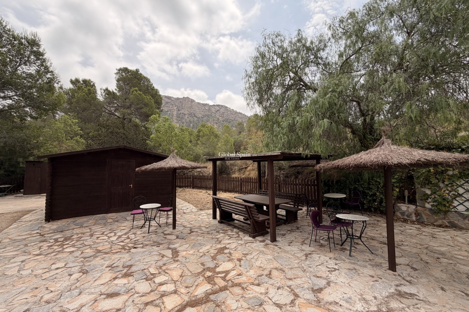 Resale - HOUSE -
GEA Y TRUYOLS - Sierra de Columbares Natural Park