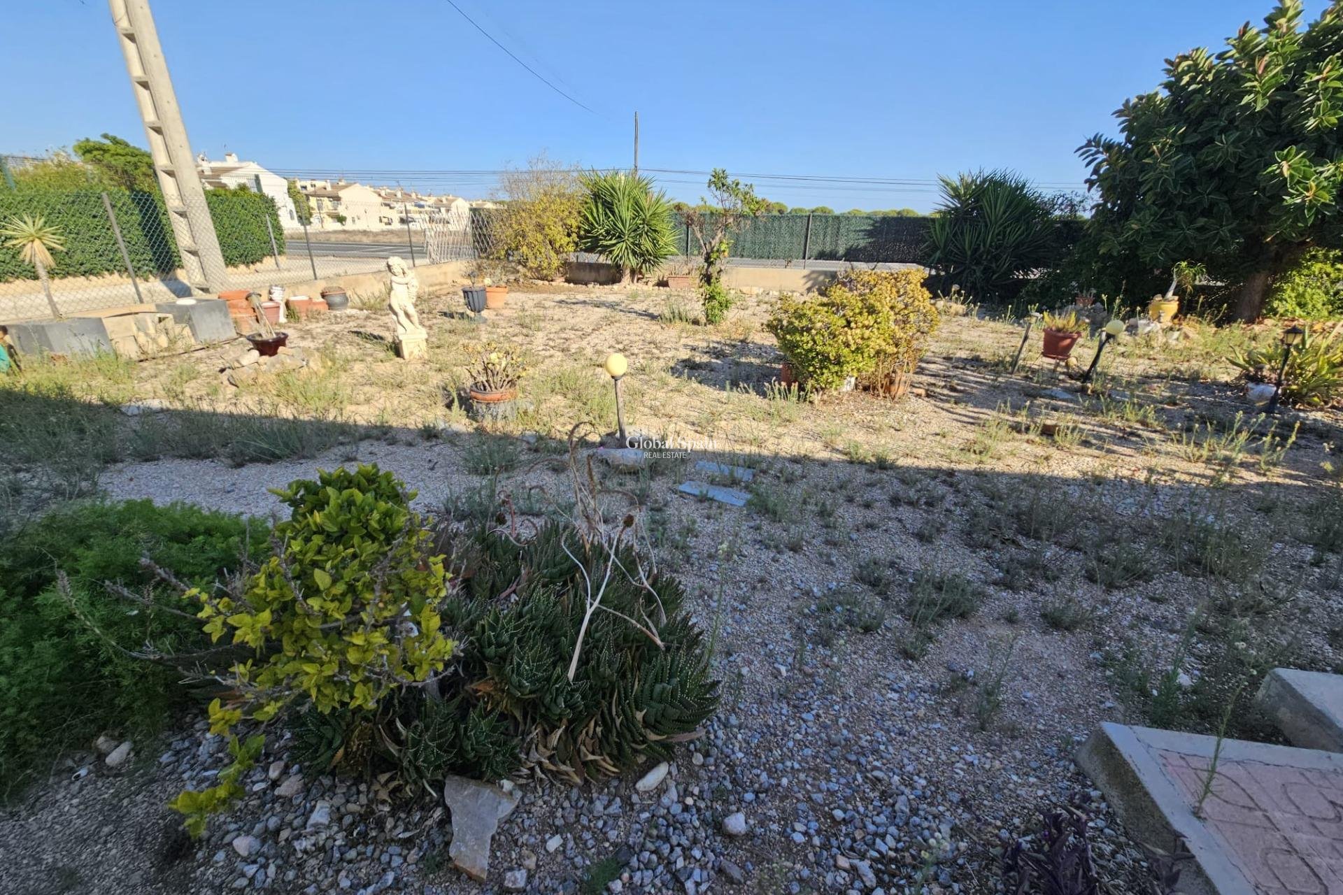 Resale - HOUSE -
GUARDAMAR DEL SEGURA - Buenavista