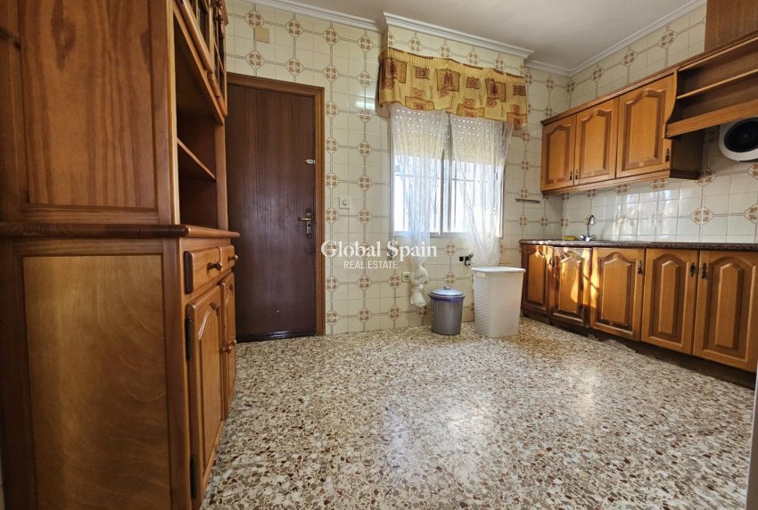 Resale - HOUSE -
GUARDAMAR DEL SEGURA - Buenavista