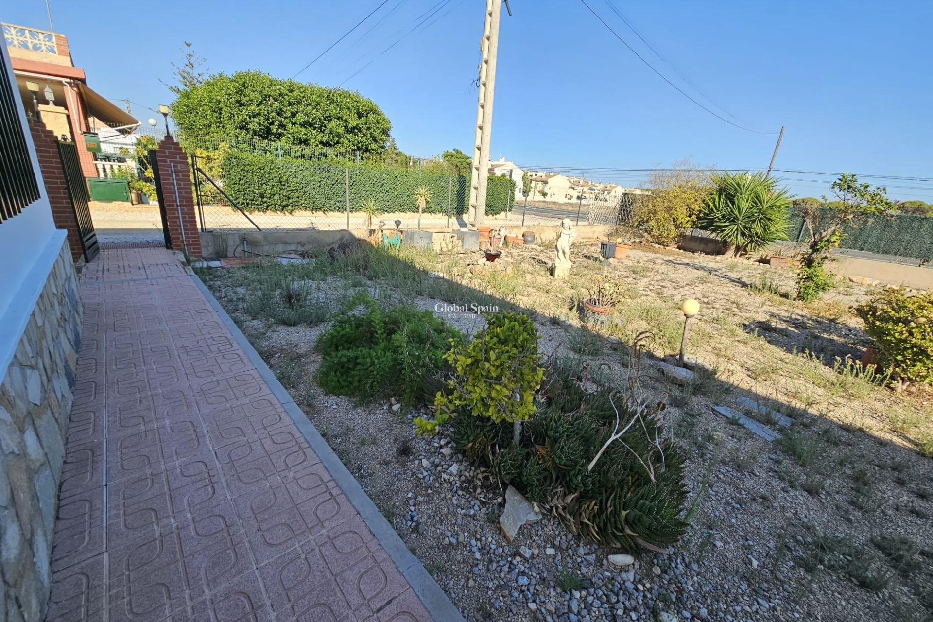 Resale - HOUSE -
GUARDAMAR DEL SEGURA - Buenavista