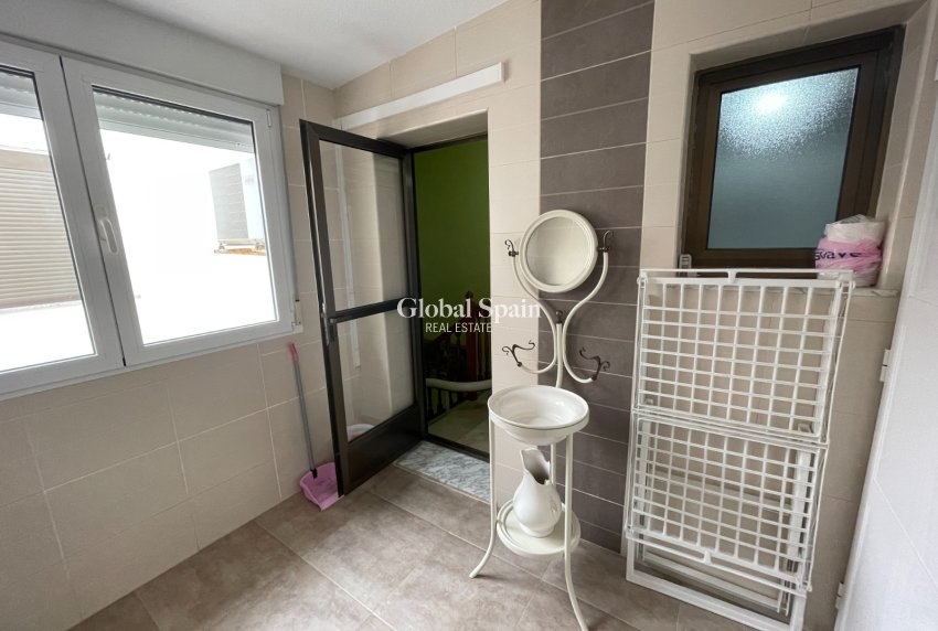 Resale - HOUSE -
GUARDAMAR DEL SEGURA - Costa Blanca