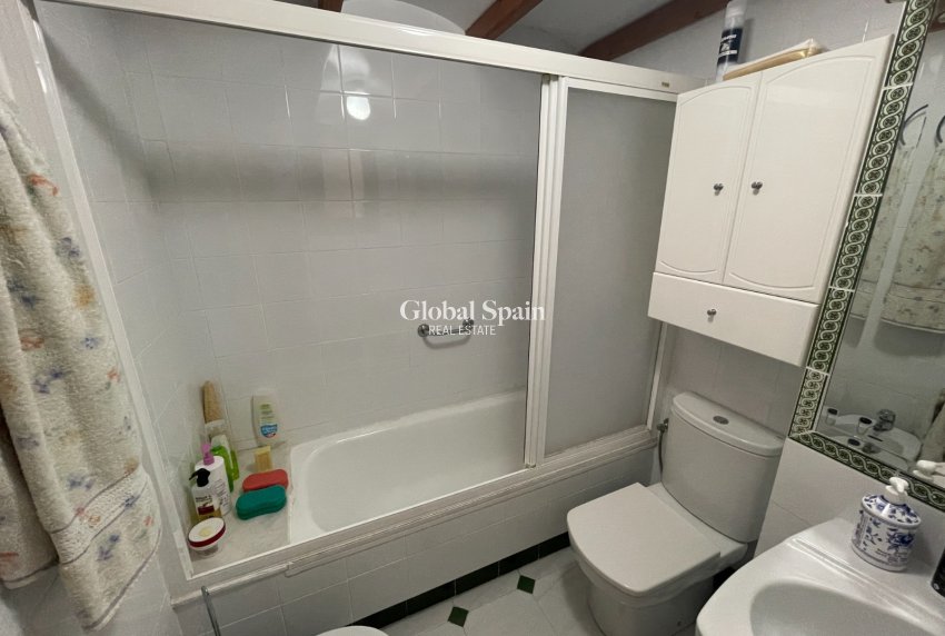 Resale - HOUSE -
GUARDAMAR DEL SEGURA - Costa Blanca