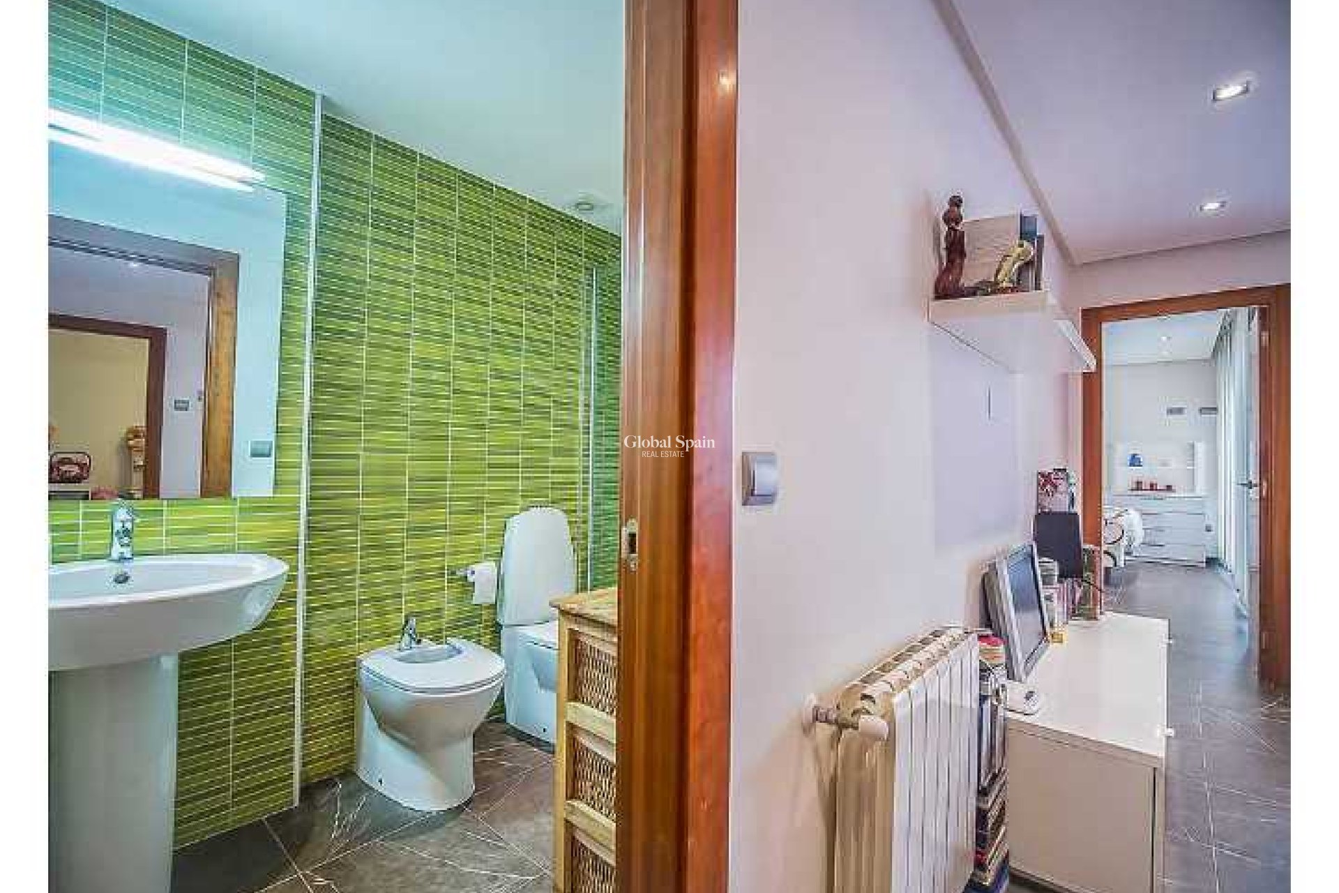 Resale - HOUSE -
GUARDAMAR DEL SEGURA - Costa Blanca