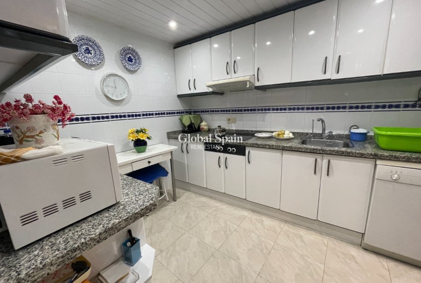 Resale - HOUSE -
GUARDAMAR DEL SEGURA - Costa Blanca