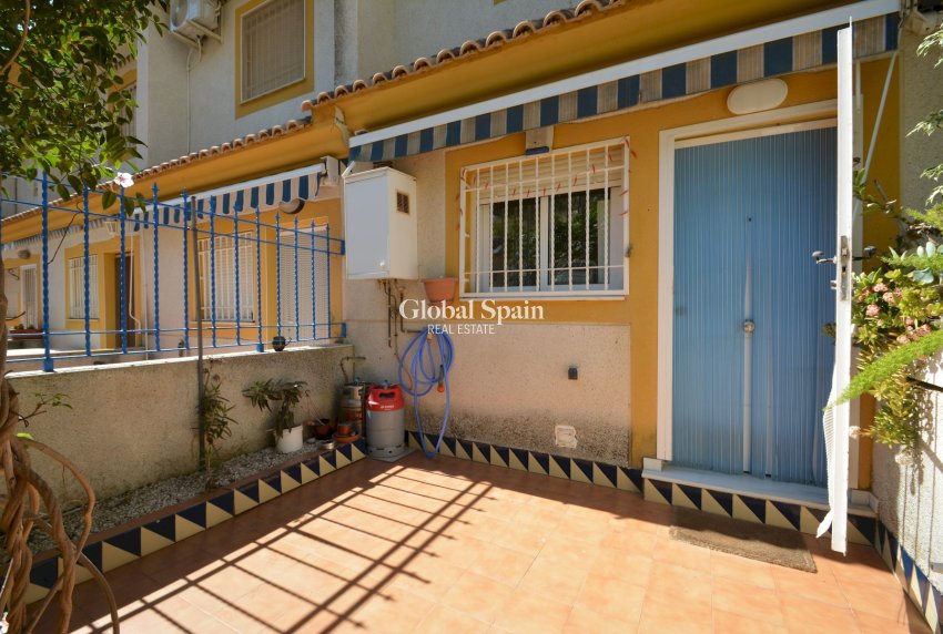 Resale - HOUSE -
GUARDAMAR DEL SEGURA - Costa Blanca