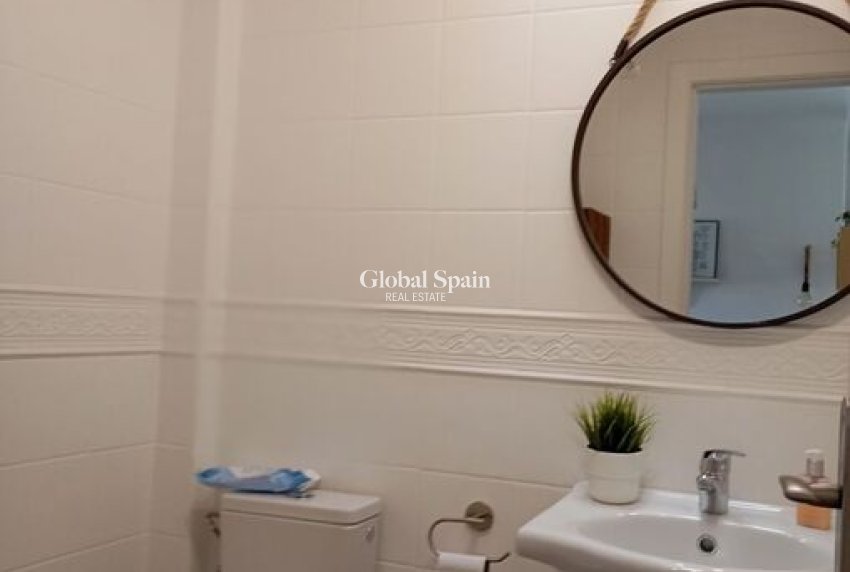 Resale - HOUSE -
GUARDAMAR DEL SEGURA - Costa Blanca
