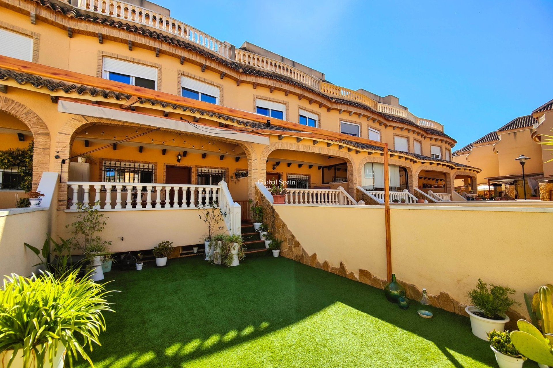 Resale - HOUSE -
GUARDAMAR DEL SEGURA - Costa Blanca
