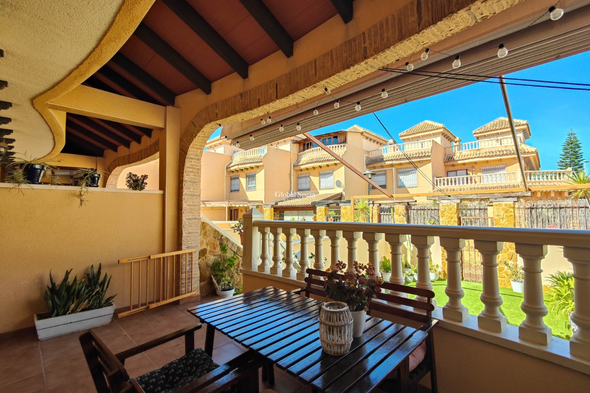 Resale - HOUSE -
GUARDAMAR DEL SEGURA - Costa Blanca