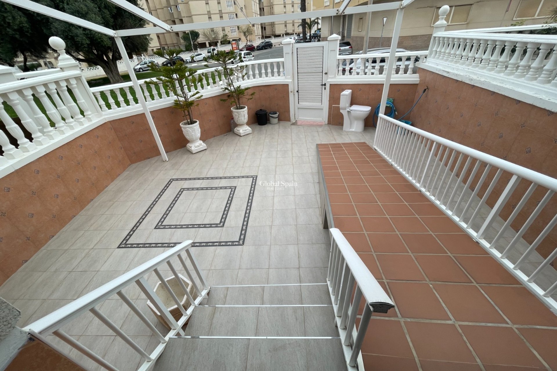 Resale - HOUSE -
GUARDAMAR DEL SEGURA - Costa Blanca