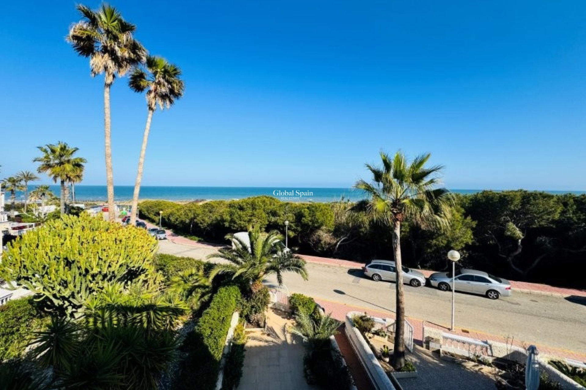 Resale - HOUSE -
GUARDAMAR DEL SEGURA - Costa Blanca