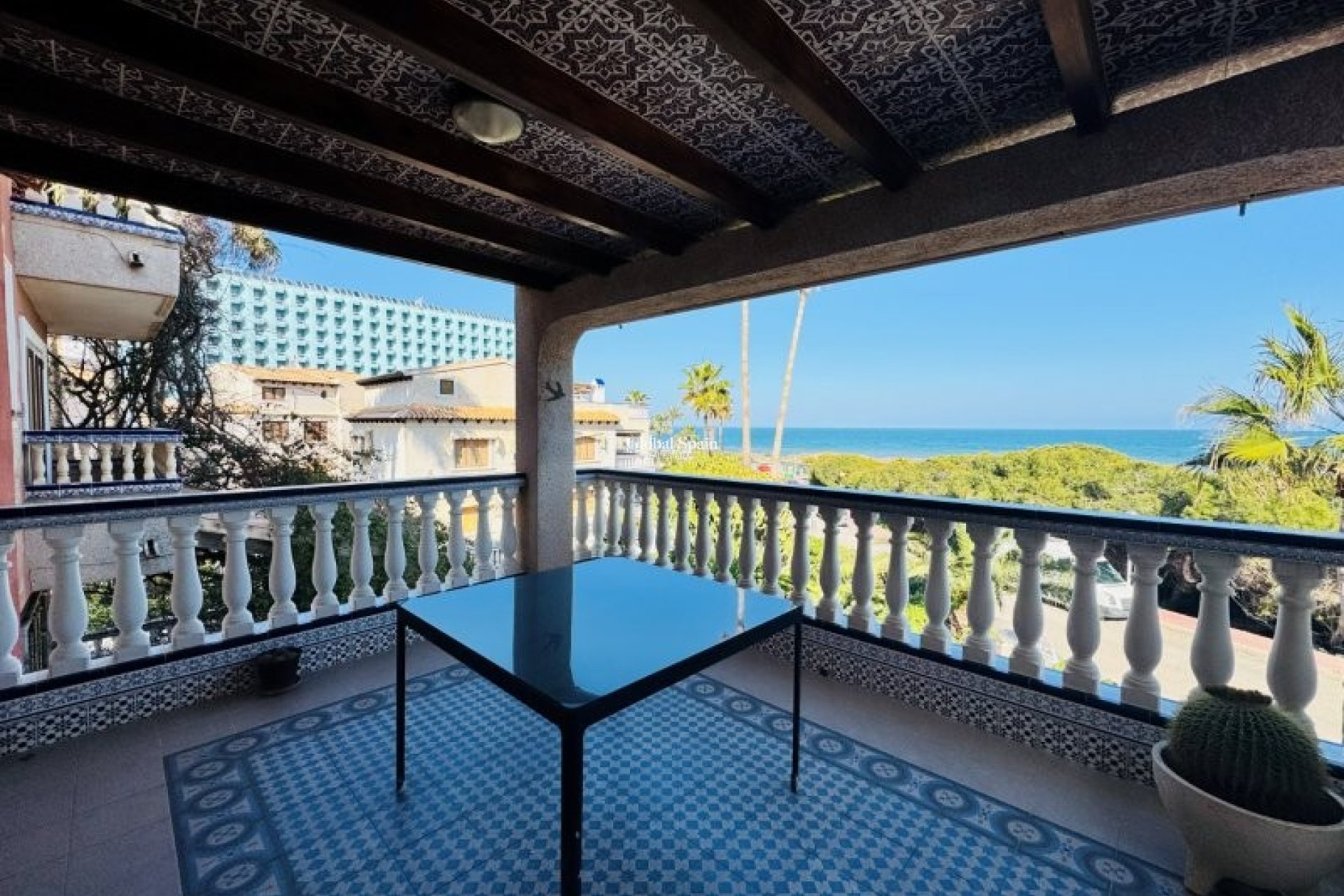 Resale - HOUSE -
GUARDAMAR DEL SEGURA - Costa Blanca