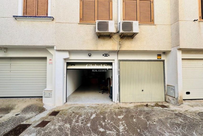 Resale - HOUSE -
GUARDAMAR DEL SEGURA - Costa Blanca