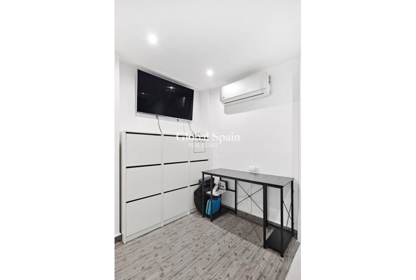 Resale - HOUSE -
GUARDAMAR DEL SEGURA - EL RASO