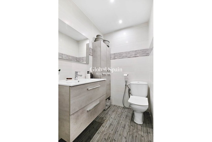 Resale - HOUSE -
GUARDAMAR DEL SEGURA - EL RASO