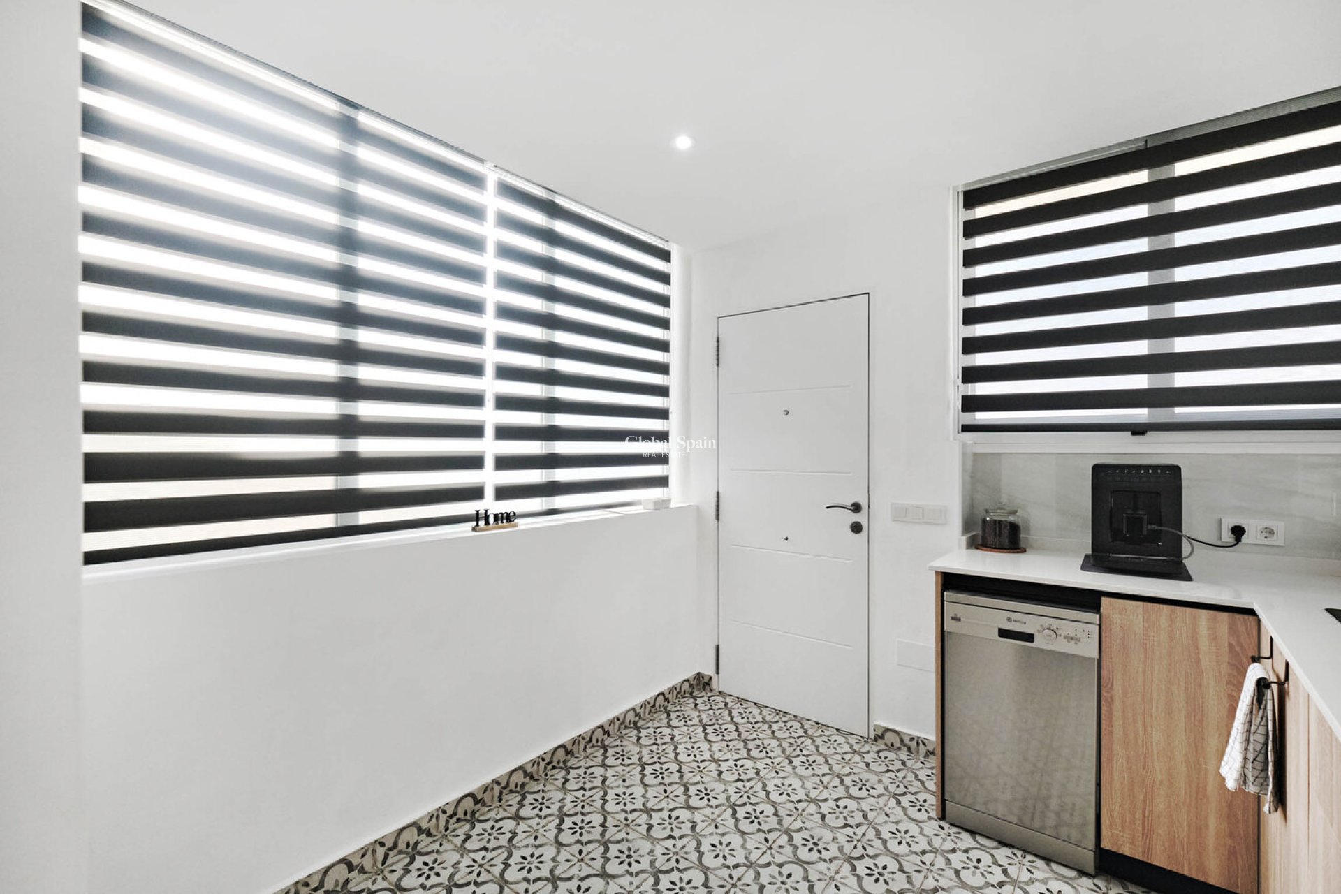 Resale - HOUSE -
GUARDAMAR DEL SEGURA - EL RASO