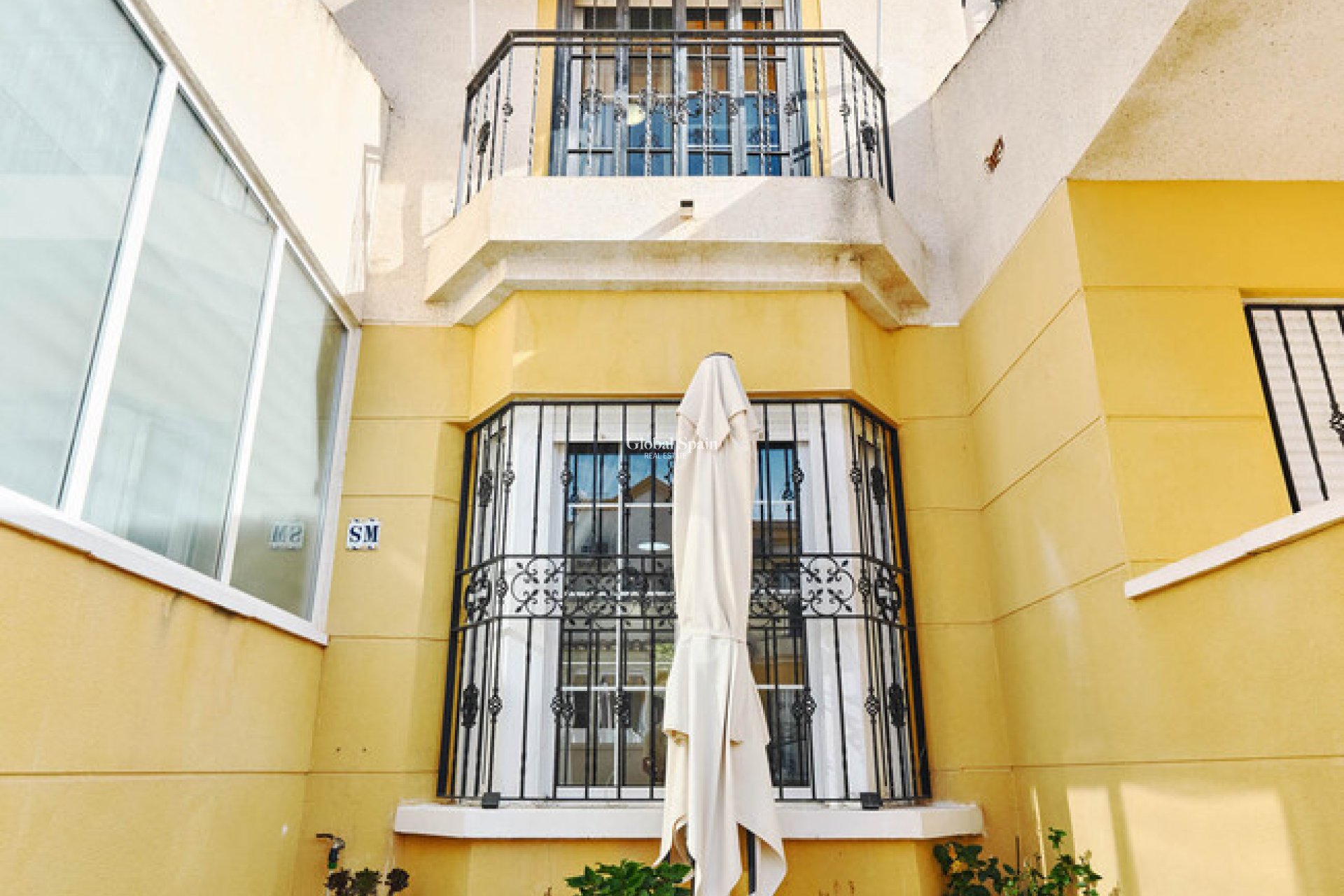 Resale - HOUSE -
GUARDAMAR DEL SEGURA - EL RASO