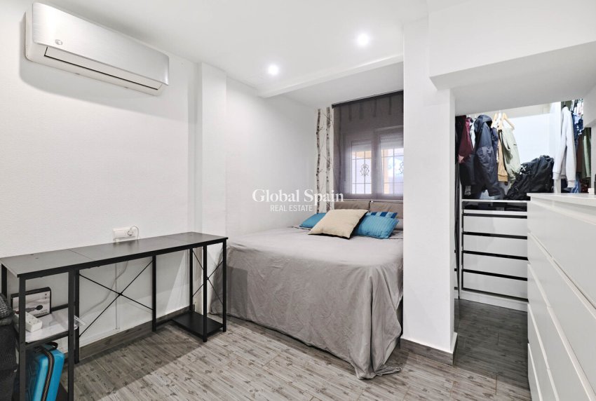 Resale - HOUSE -
GUARDAMAR DEL SEGURA - EL RASO