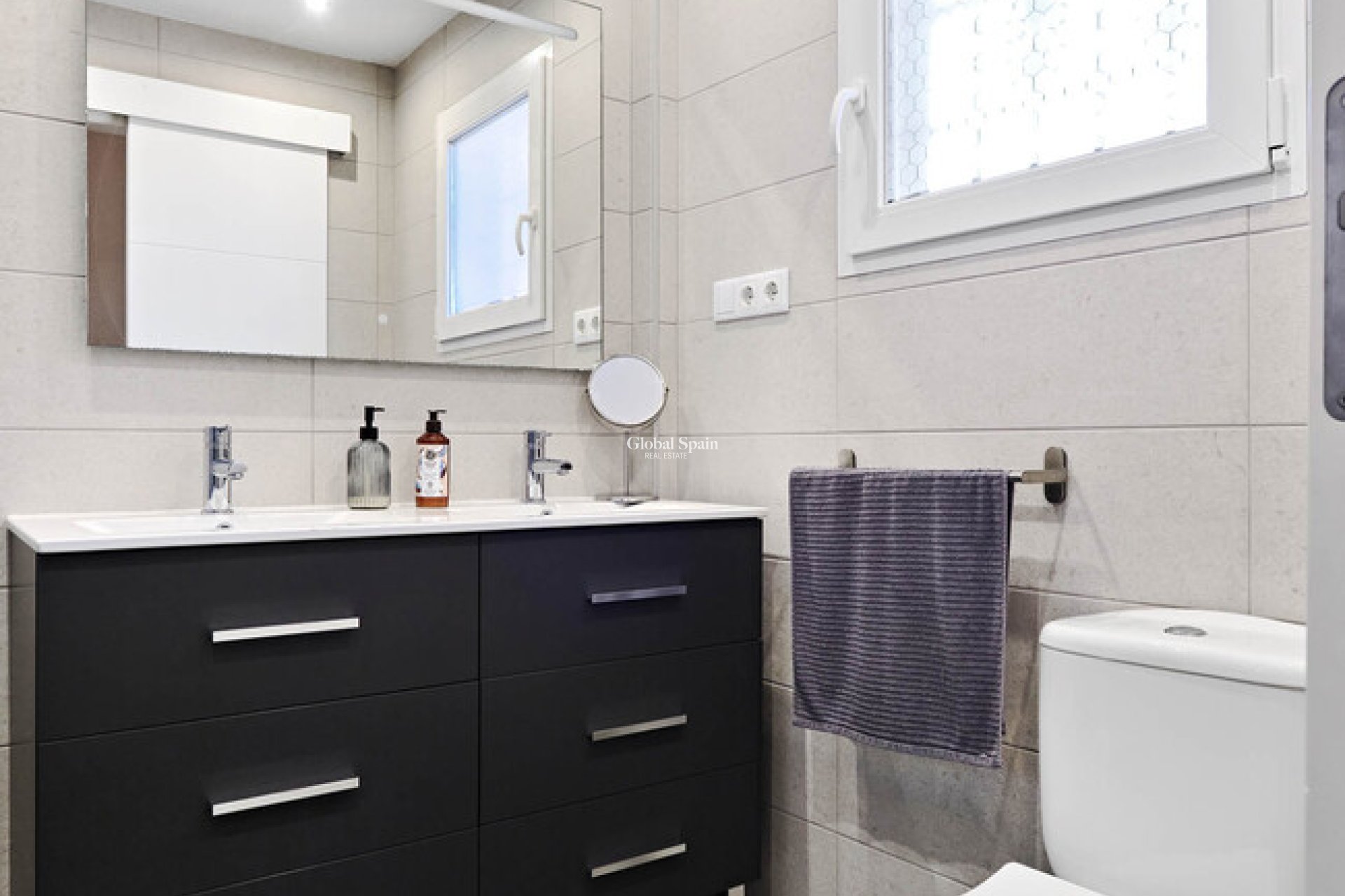 Resale - HOUSE -
GUARDAMAR DEL SEGURA - EL RASO