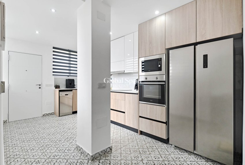 Resale - HOUSE -
GUARDAMAR DEL SEGURA - EL RASO