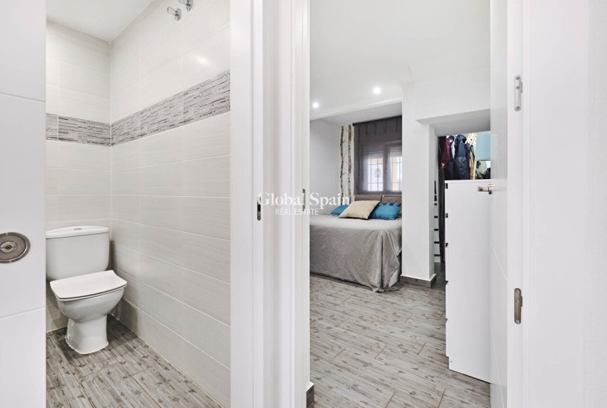 Resale - HOUSE -
GUARDAMAR DEL SEGURA - EL RASO