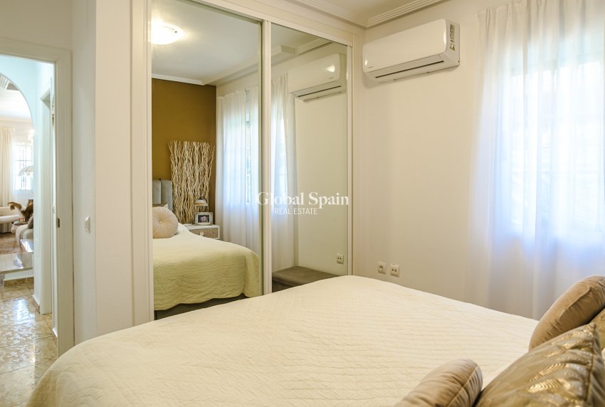 Resale - HOUSE -
GUARDAMAR DEL SEGURA - El Raso