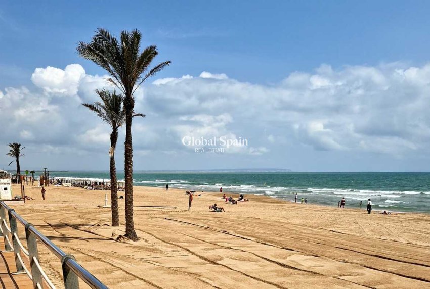 Resale - HOUSE -
GUARDAMAR DEL SEGURA - ELS SECONS