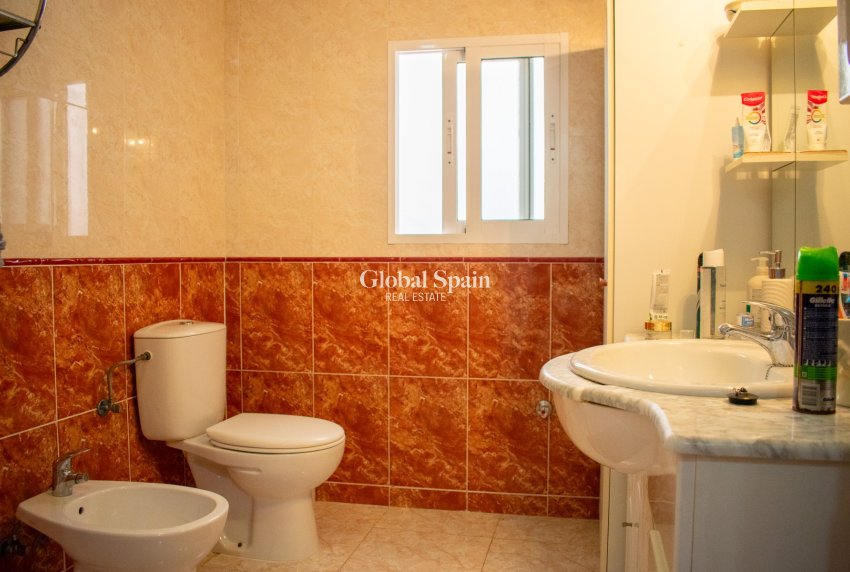 Resale - HOUSE -
GUARDAMAR DEL SEGURA - Guardamar pueblo