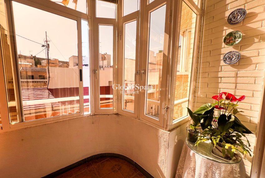 Resale - HOUSE -
GUARDAMAR DEL SEGURA - Guardamar pueblo