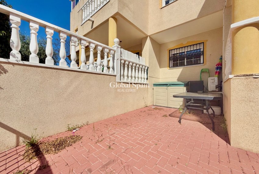 Resale - HOUSE -
GUARDAMAR DEL SEGURA - Guardamar