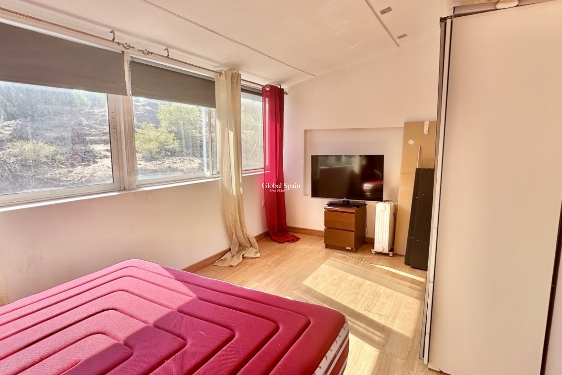 Resale - HOUSE -
GUARDAMAR DEL SEGURA - Lomas de Polo-Pinomar