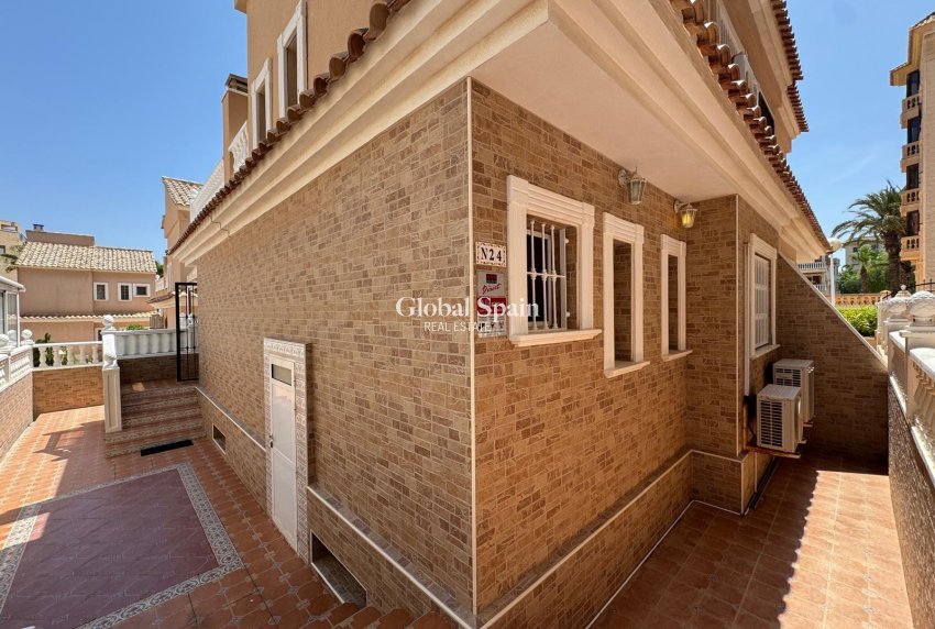 Resale - HOUSE -
GUARDAMAR DEL SEGURA