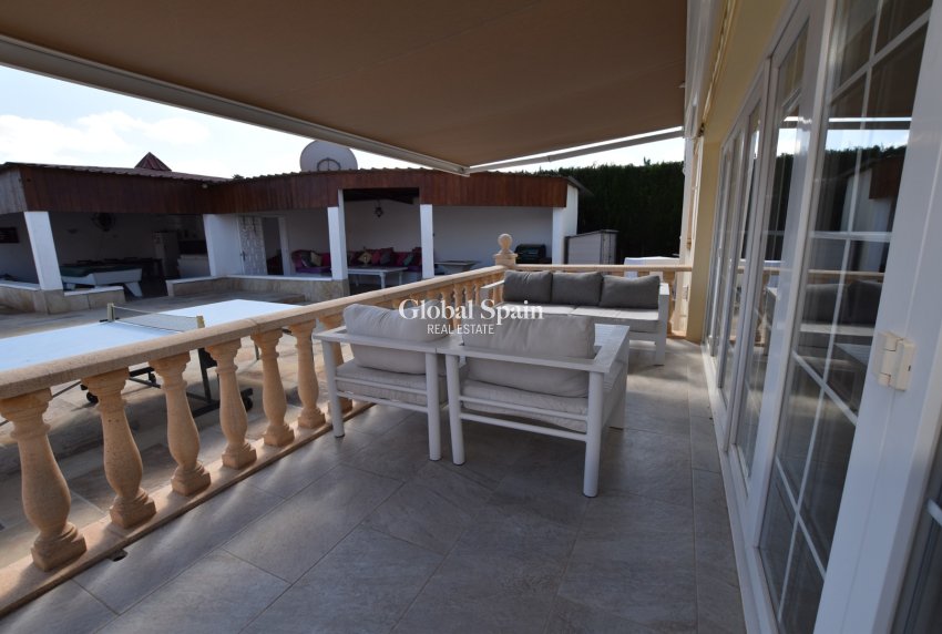 Resale - HOUSE -
HEREDADES - Costa Blanca