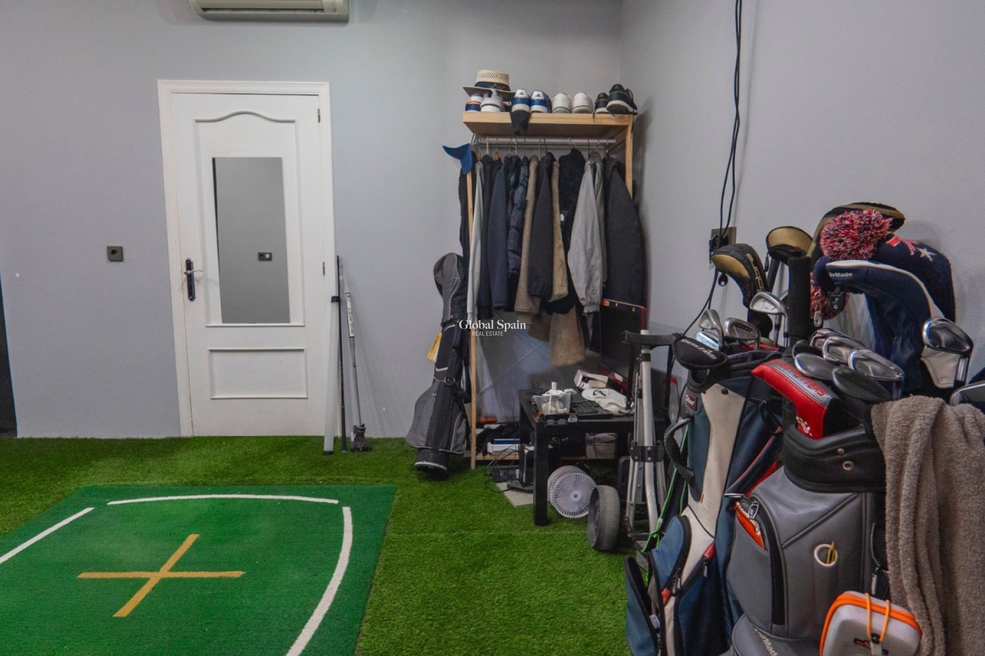 Resale - HOUSE -
HEREDADES - Costa Blanca