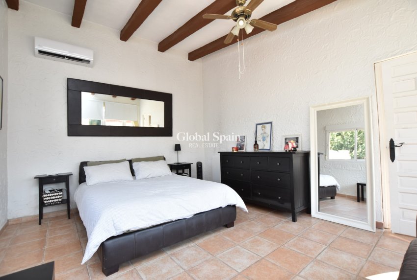 Resale - HOUSE -
HEREDADES - Costa Blanca