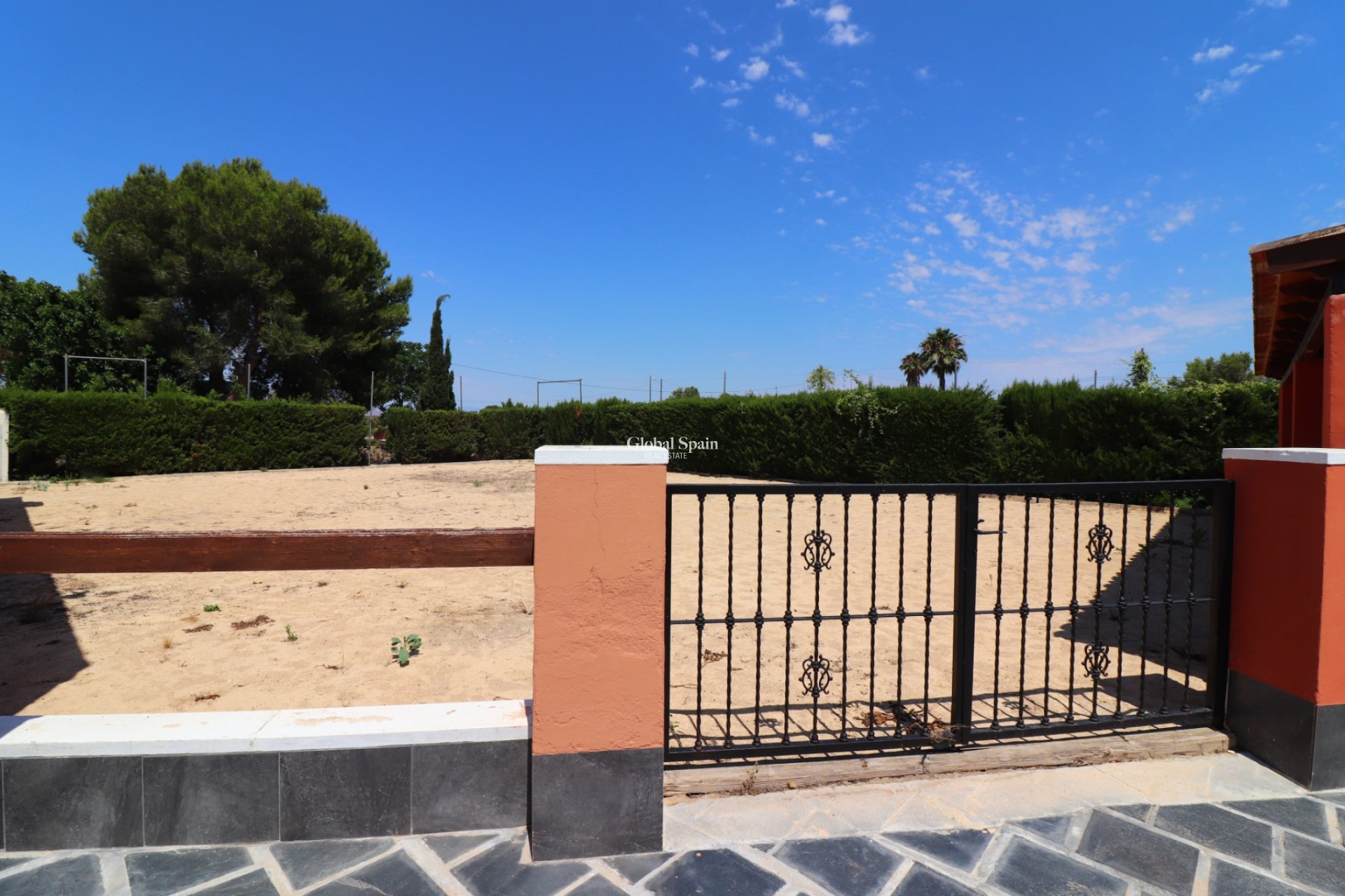 Resale - HOUSE -
Heredades - Heredades - Country