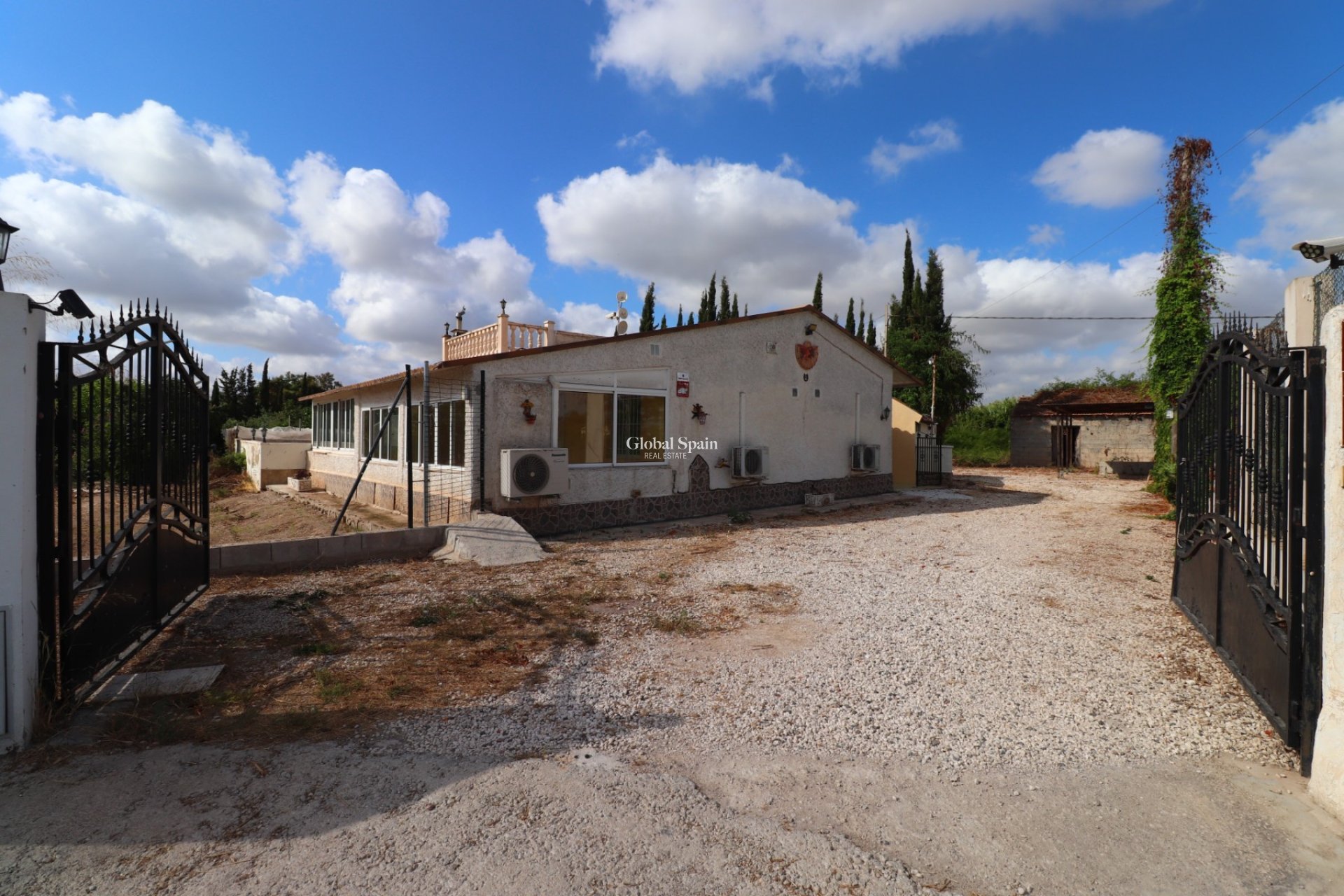 Resale - HOUSE -
Heredades - Heredades - Country
