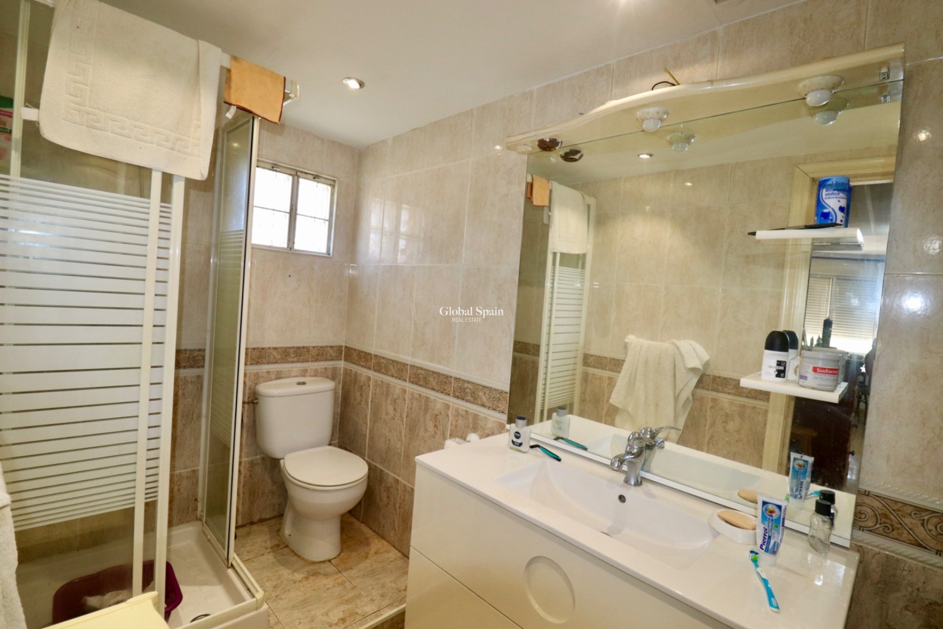 Resale - HOUSE -
HEREDADES - LAS HEREDADES