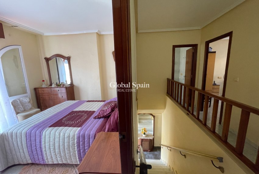 Resale - HOUSE -
JACARILLA - Inland