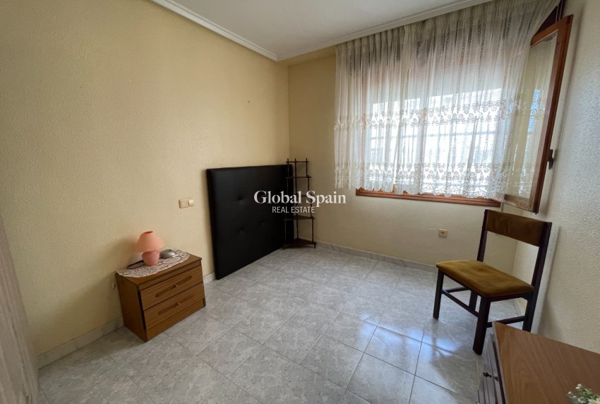 Resale - HOUSE -
JACARILLA - Inland