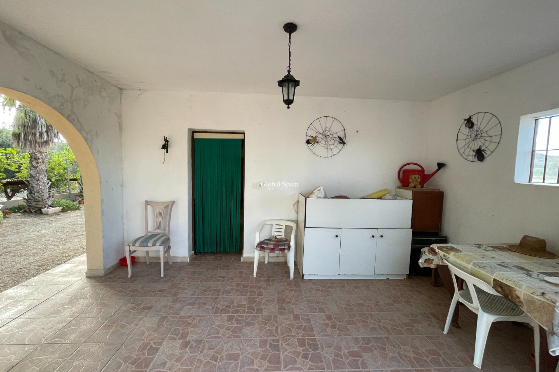 Resale - HOUSE -
JACARILLA - Inland