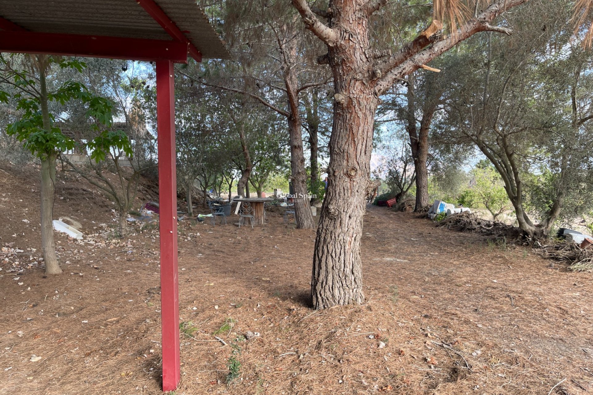 Resale - HOUSE -
JACARILLA - Inland