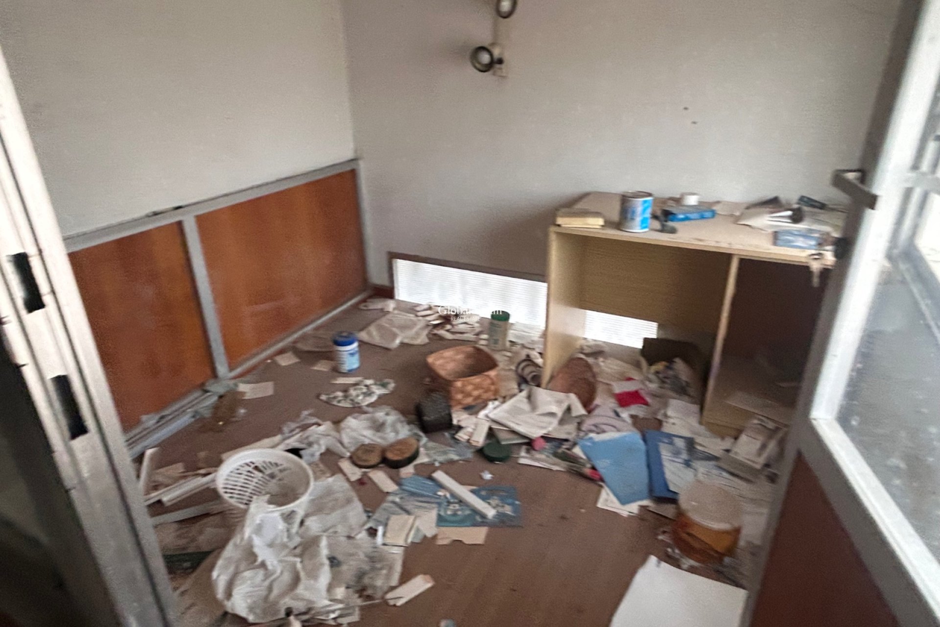 Resale - HOUSE -
JACARILLA - Inland