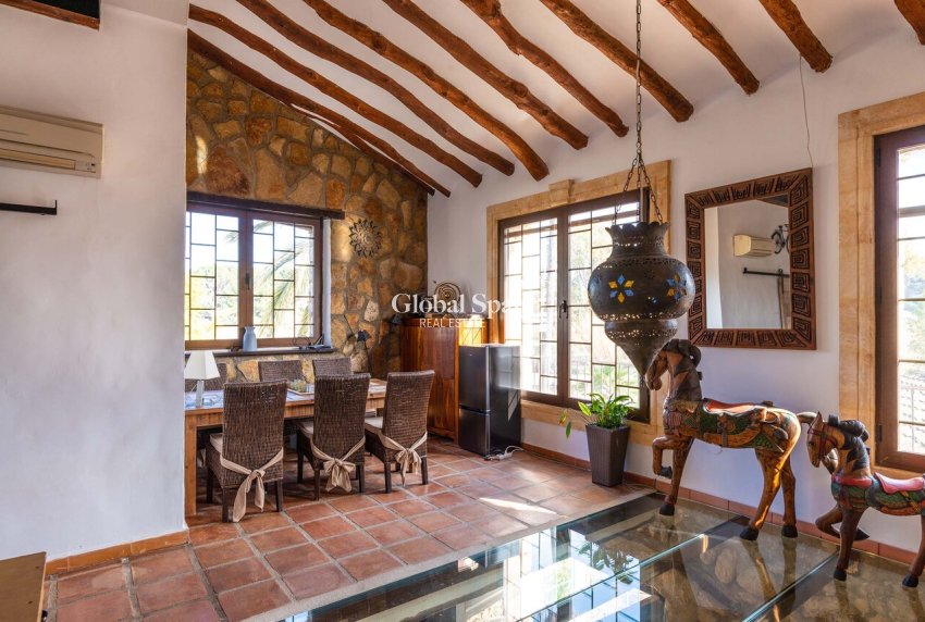 Resale - HOUSE -
JALÓN - Inland