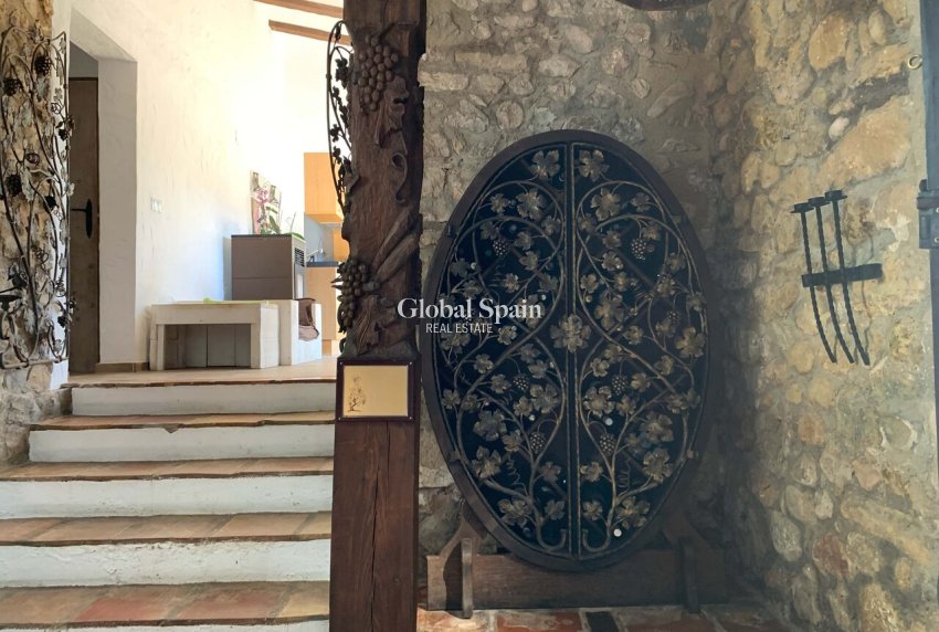 Resale - HOUSE -
JALÓN - Inland