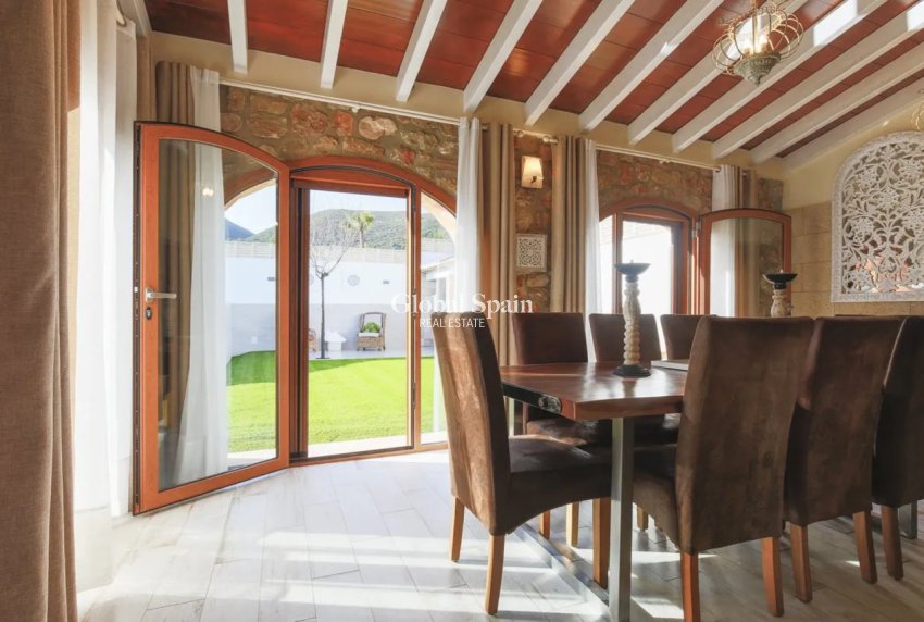 Resale - HOUSE -
JALÓN - Inland